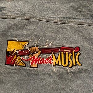 Mens Vintage Embroidered Jean Jacket Y2K MAC’S MUSIC XL